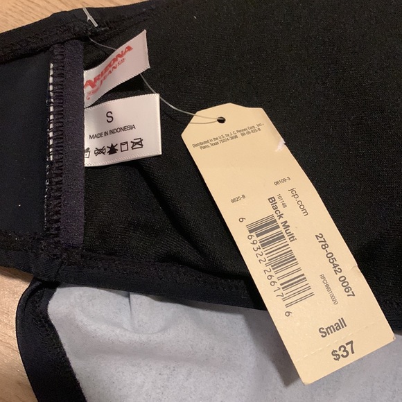 NWT Colorful Mandala halter swim top - Picture 7 of 9